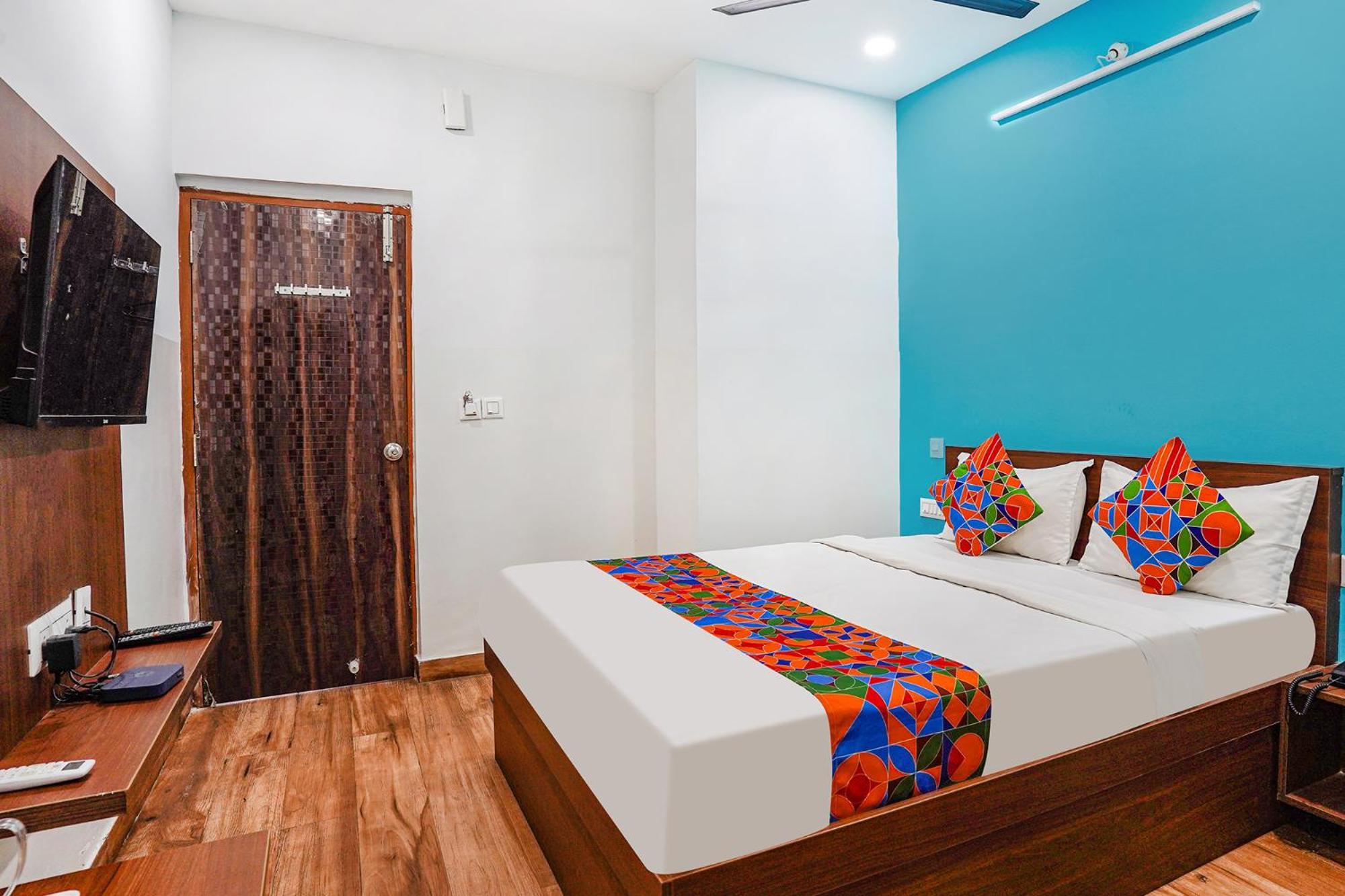 Fabhotel Rlv Green Palace - Nr Kengeri Satellite Town Бангалор Екстериор снимка