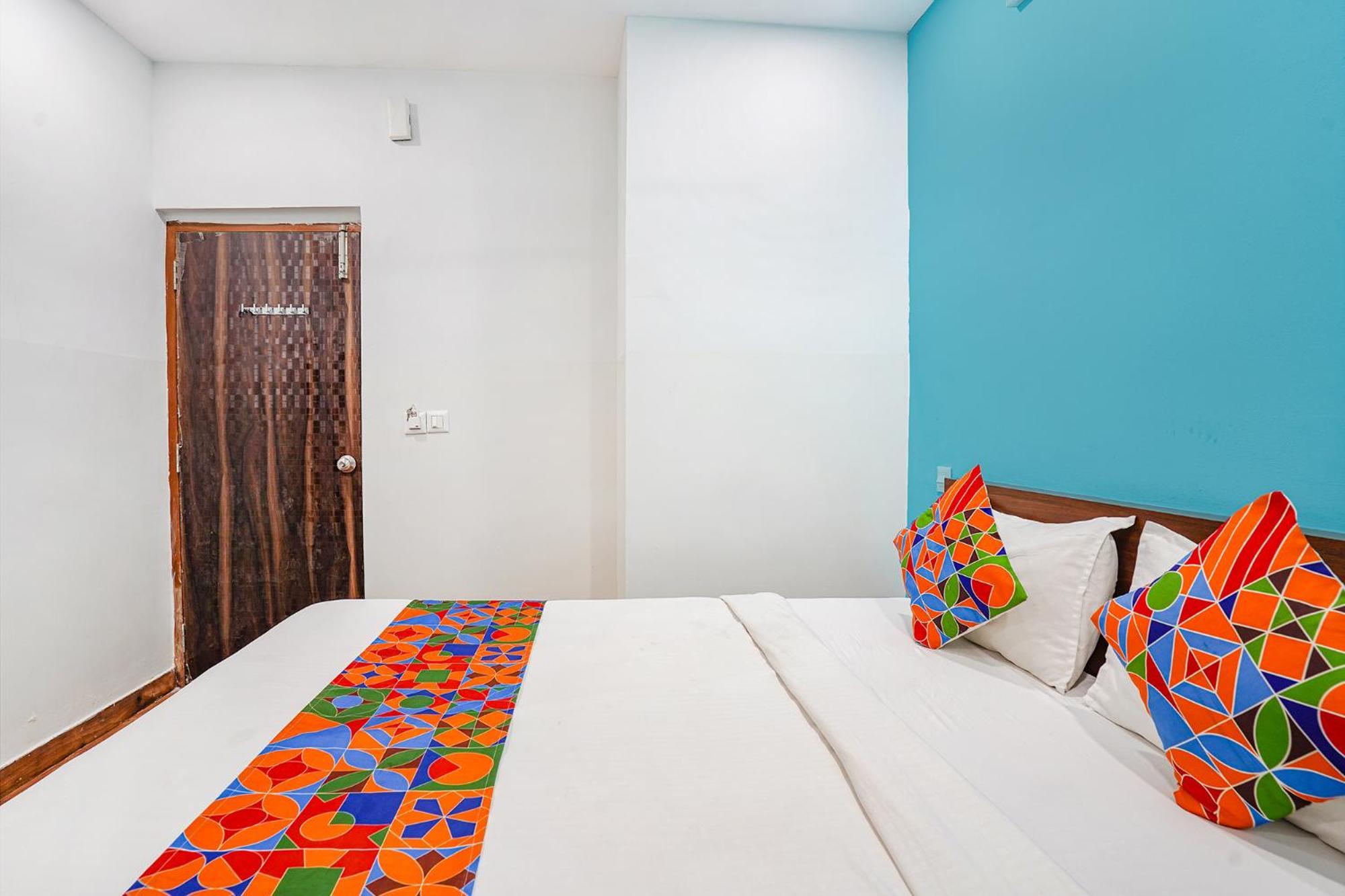 Fabhotel Rlv Green Palace - Nr Kengeri Satellite Town Бангалор Екстериор снимка