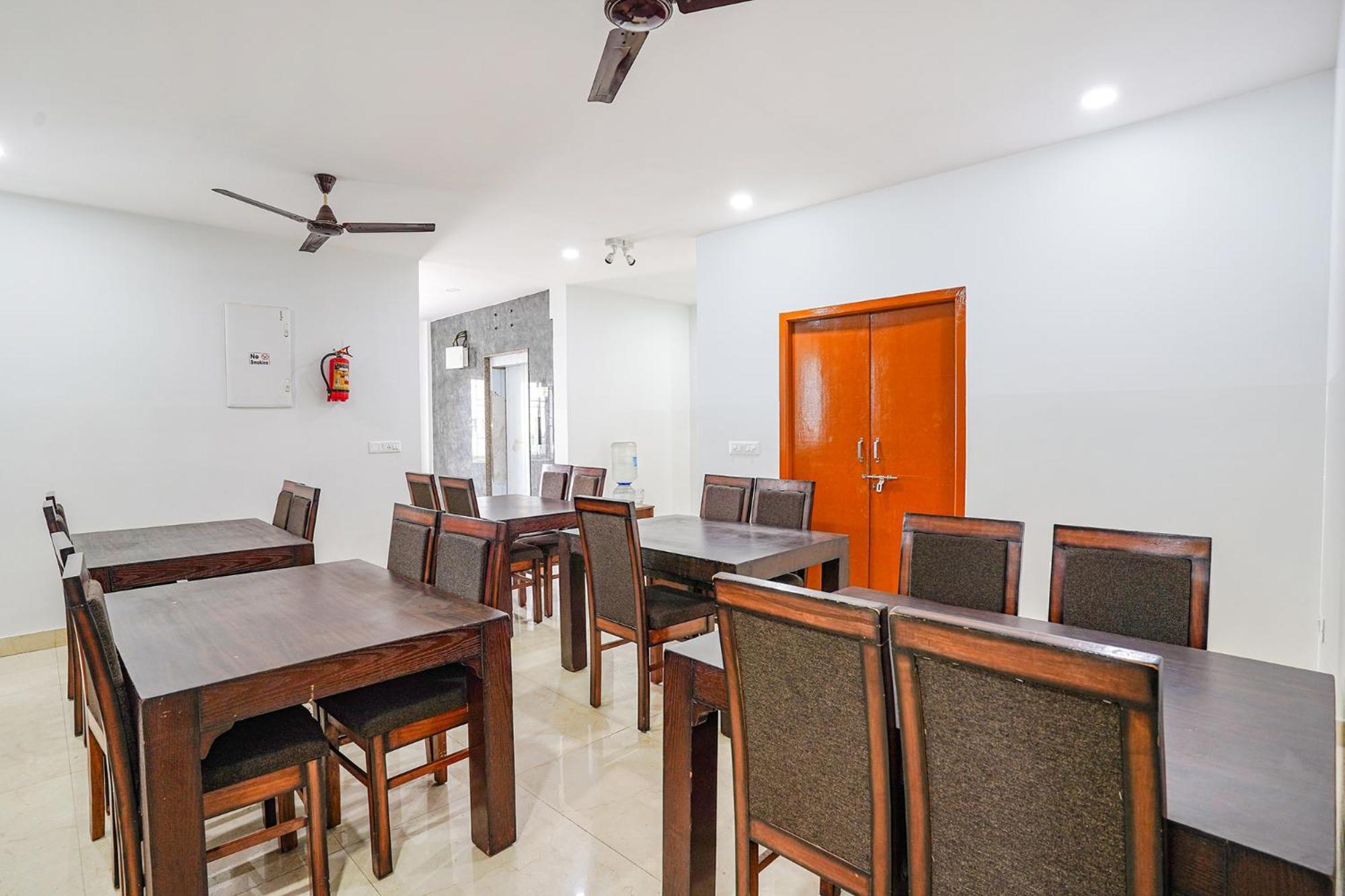 Fabhotel Rlv Green Palace - Nr Kengeri Satellite Town Бангалор Екстериор снимка