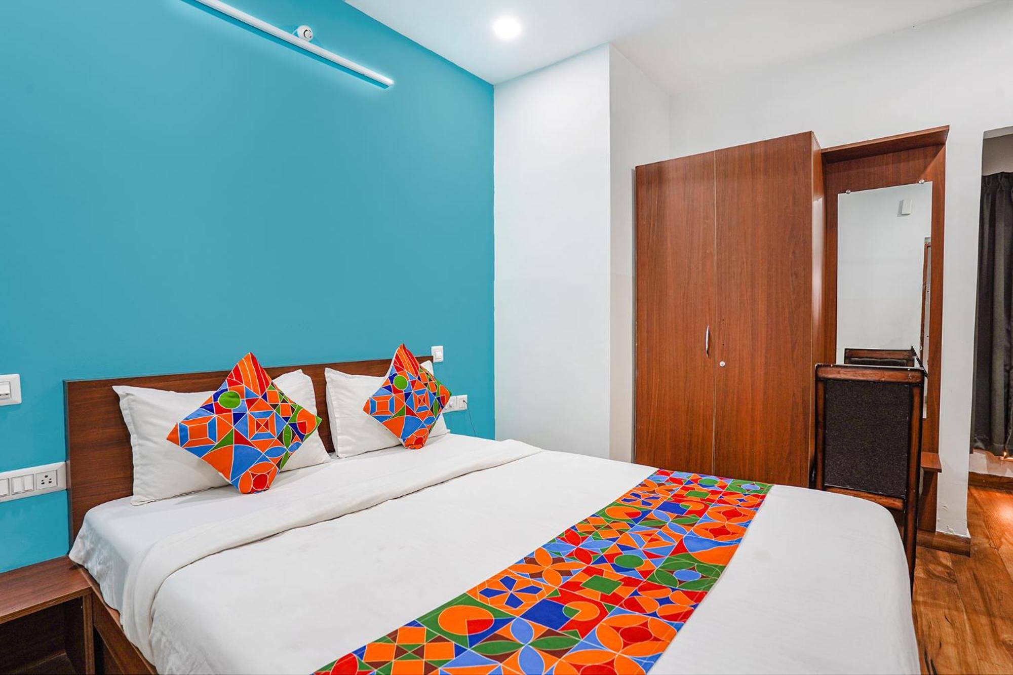 Fabhotel Rlv Green Palace - Nr Kengeri Satellite Town Бангалор Екстериор снимка
