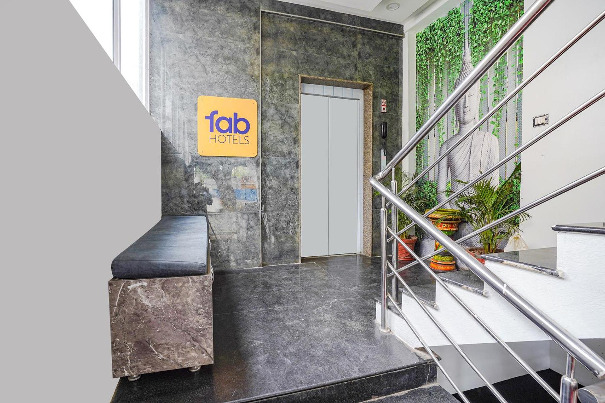 Fabhotel Rlv Green Palace - Nr Kengeri Satellite Town Бангалор Екстериор снимка