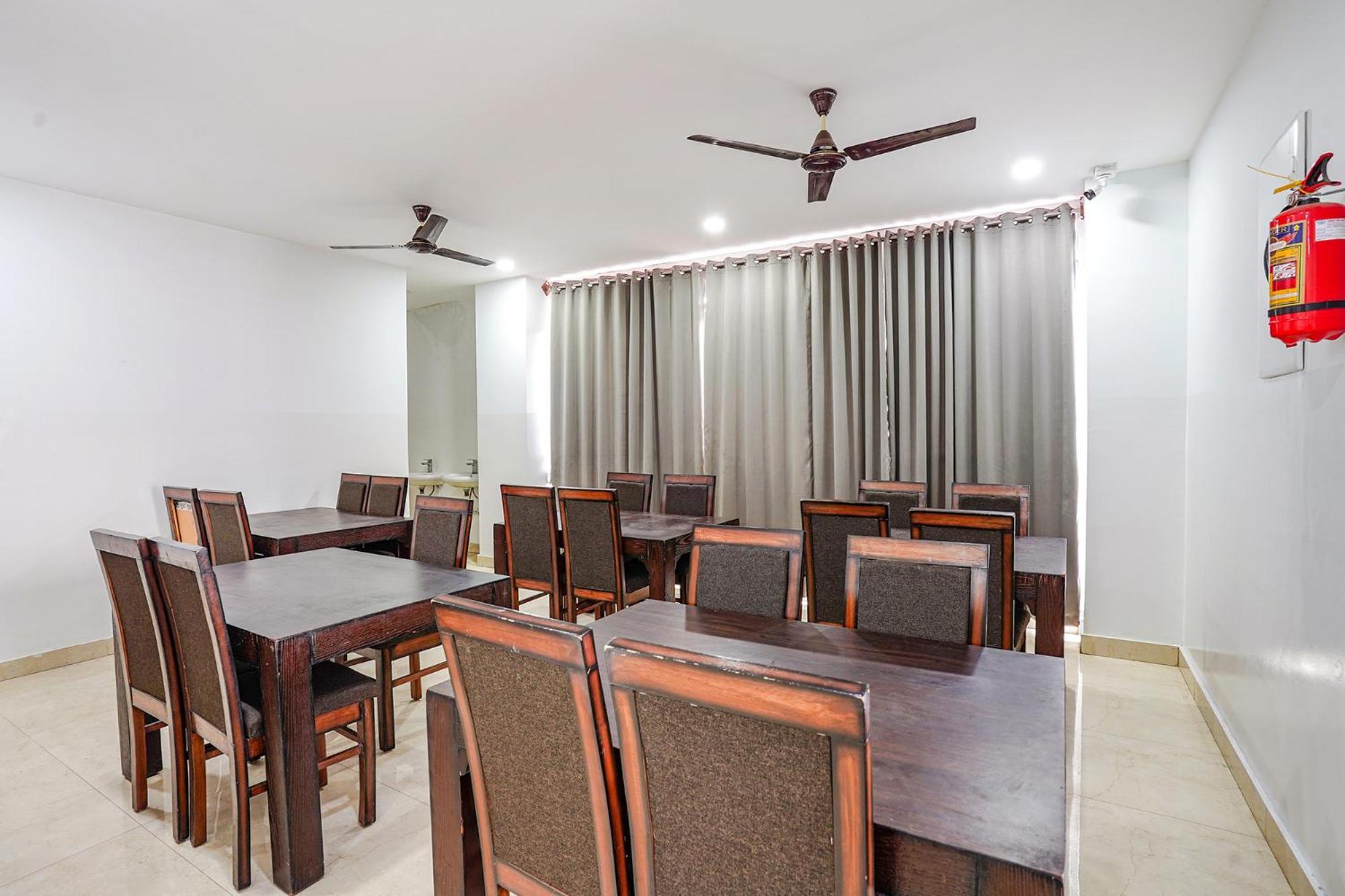 Fabhotel Rlv Green Palace - Nr Kengeri Satellite Town Бангалор Екстериор снимка