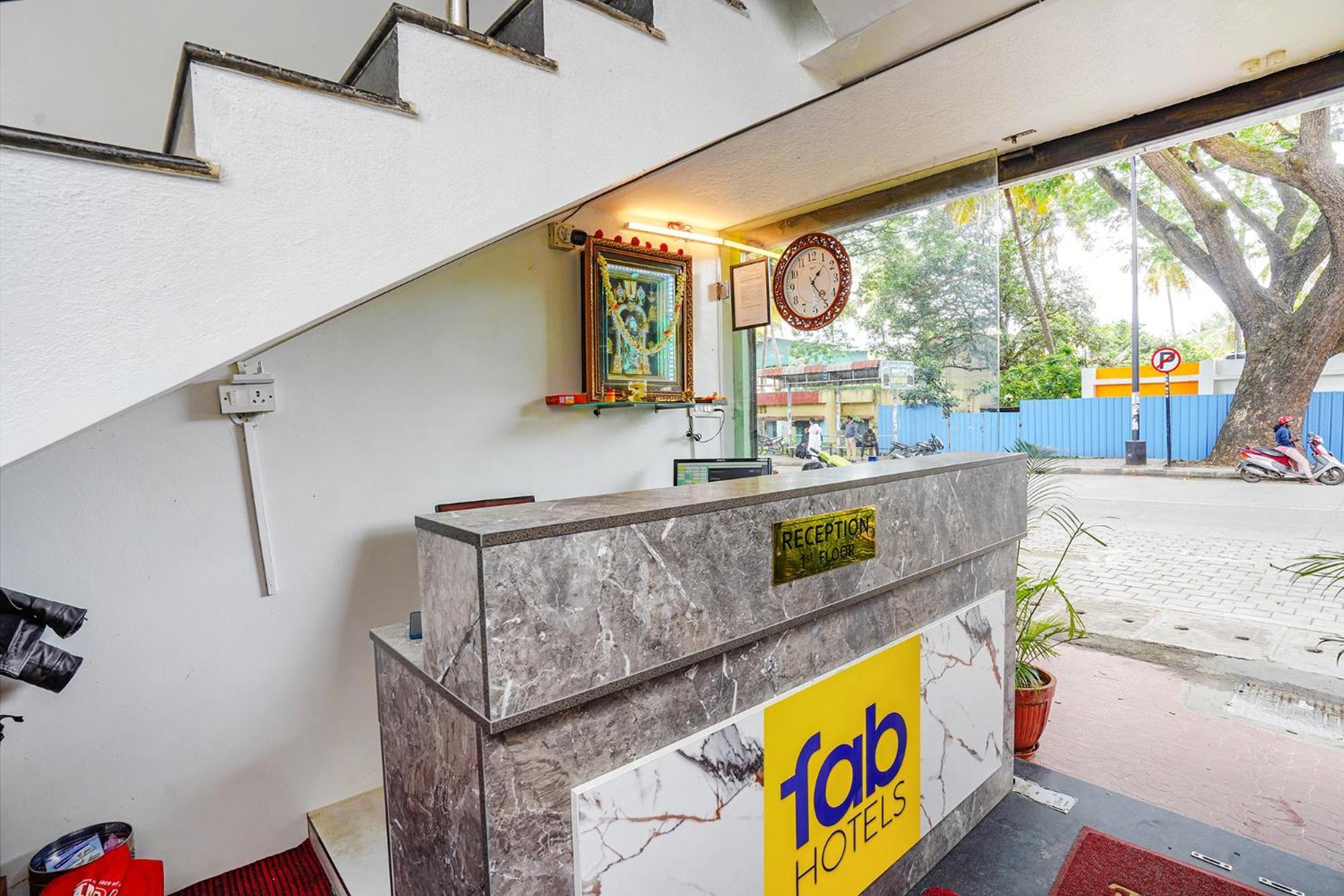 Fabhotel Rlv Green Palace - Nr Kengeri Satellite Town Бангалор Екстериор снимка