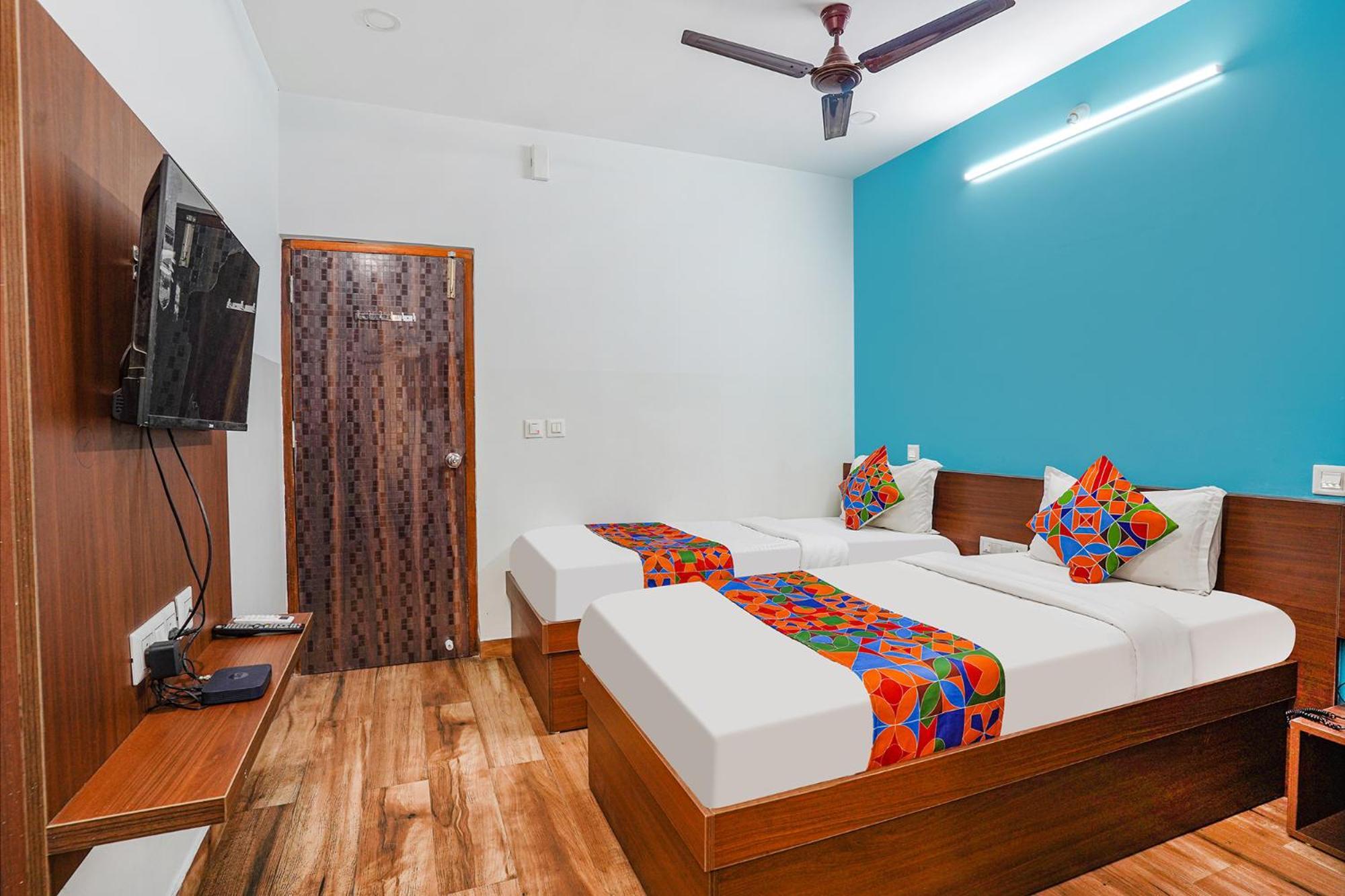Fabhotel Rlv Green Palace - Nr Kengeri Satellite Town Бангалор Екстериор снимка