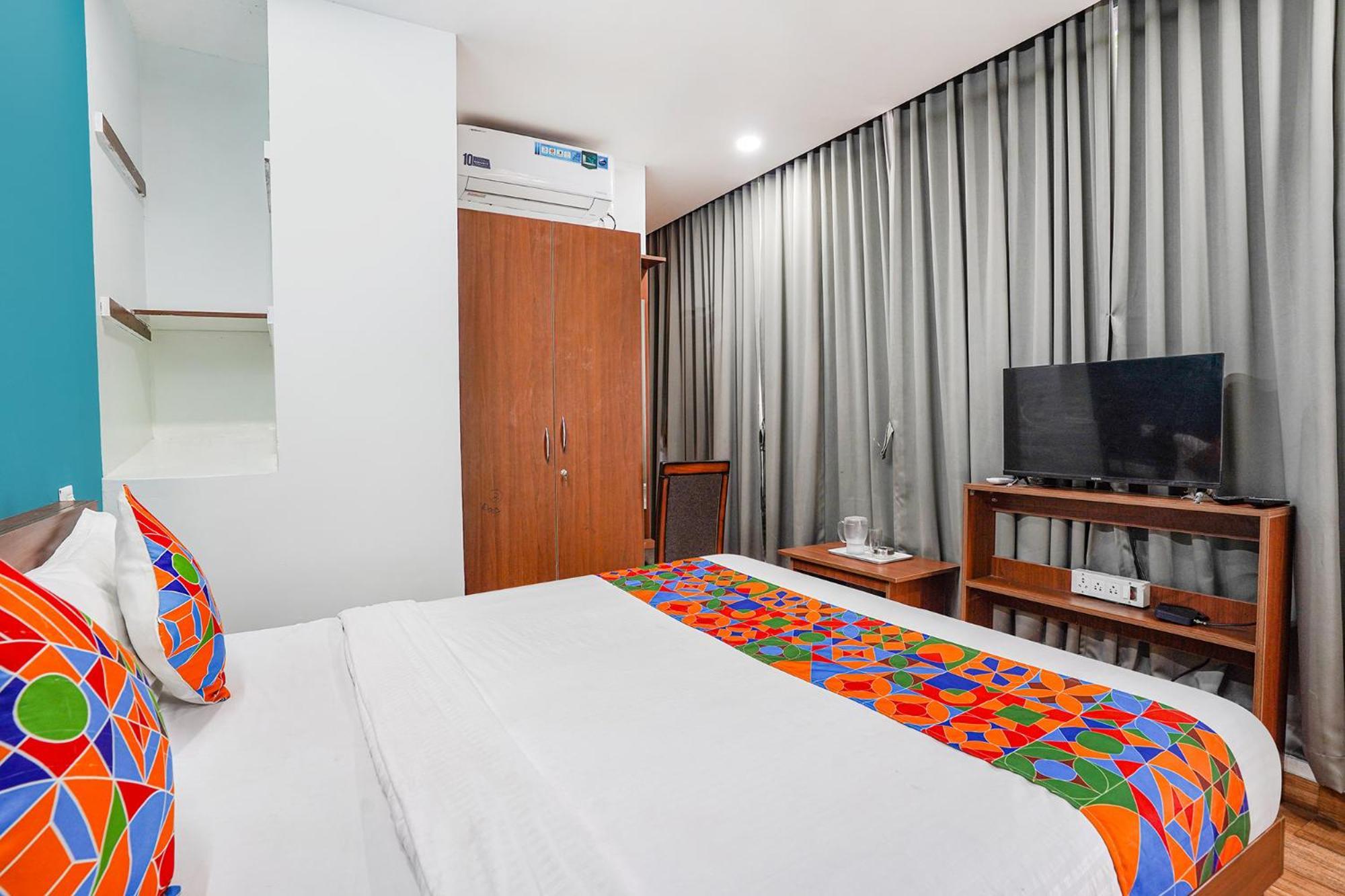 Fabhotel Rlv Green Palace - Nr Kengeri Satellite Town Бангалор Екстериор снимка