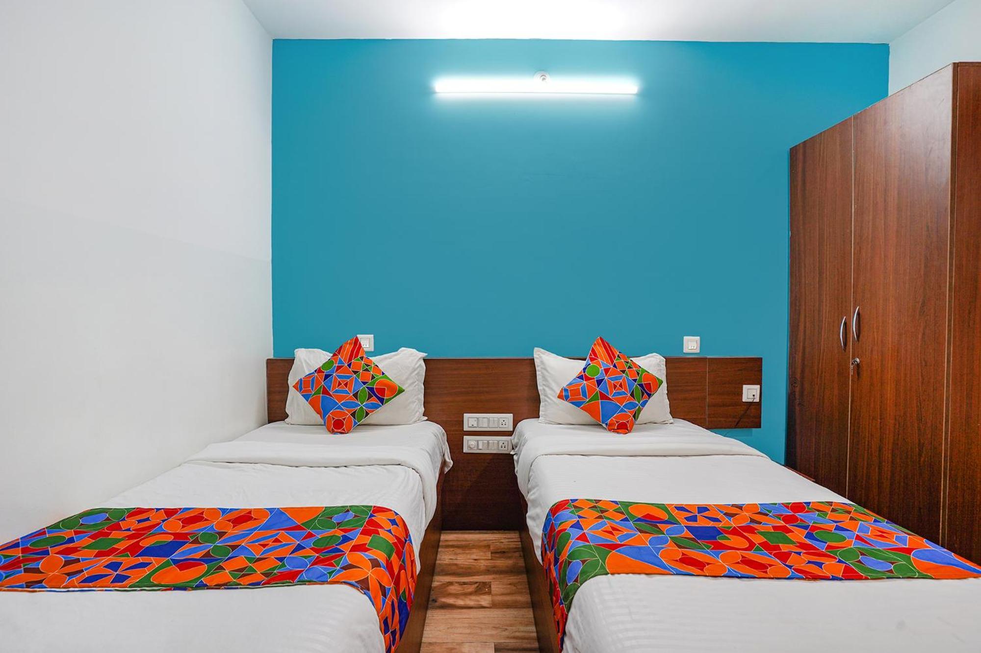 Fabhotel Rlv Green Palace - Nr Kengeri Satellite Town Бангалор Екстериор снимка